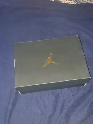 Paire de Jordan 1 Taille 41 - Bon État - Miniature 3