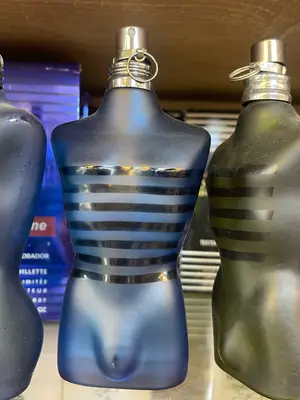 200 références de parfums hommes et femmes 80-100ml - Miniature 2