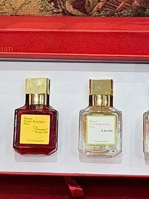 Coffret 3 parfums 50ml femmes et hommes - Miniature 3