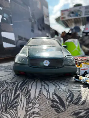 Voiture miniature de collection en bon état général - Miniature 2