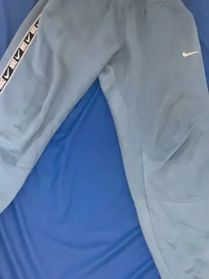 Bas de survêtement Nike très bon état taille m