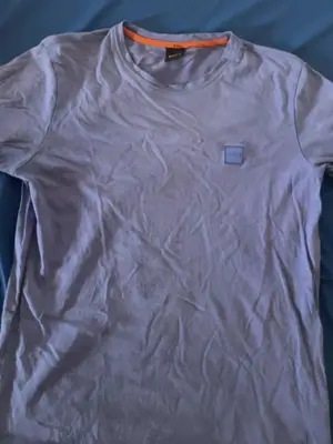 T-shirt Hugo Boss - Très bon état taille m