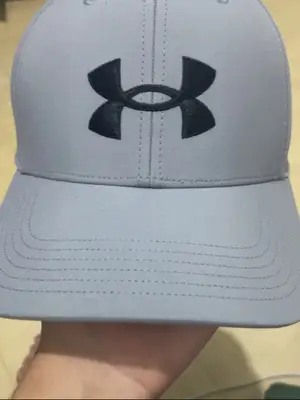 Casquette Under Armour neuve jamais portée