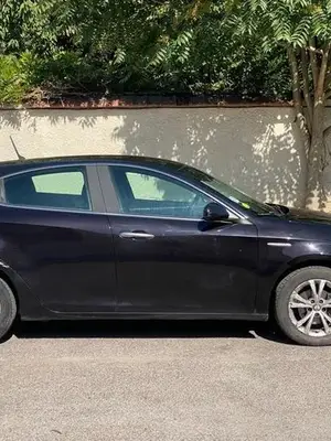 Paiement 4X CB - Tres Belle Alfa Roméo Giulietta 1.6JTDM 105CH Super Crit’Air2 - Miniature 10