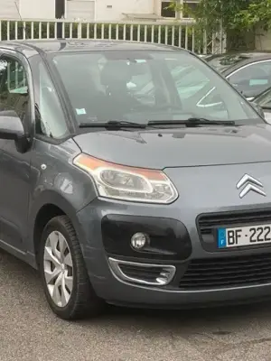 Paiement 4X CB - Très Belle Citroën C3 Picasso 1.6HDi 90CH Airdream Confort Crit’Air2 - Miniature 3