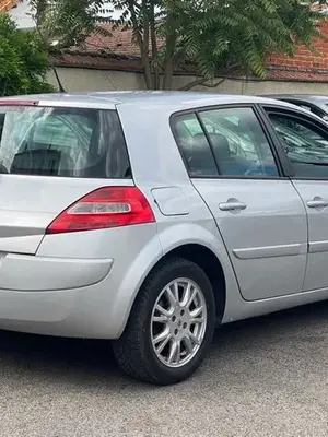Paiement 4X CB - Renault Megane 1.5DCi 85CH Extrême 5P Saint-Maur-des-Fossés · 2008 · 270 - Miniature 3