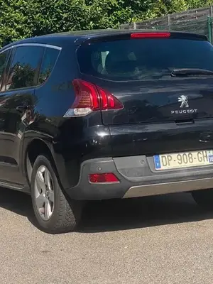 Peugeot 3008 1.6 E-HDi 115 ch Automatique Blue Lion - Miniature 3