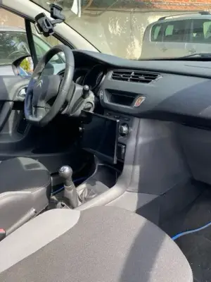 Citroën C3 1.4HDi 70Ch CarPlay Crit’Air2 - Miniature 9