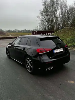 Mercedes-Benz Classe A W177 A 180 d, en 5 portes, diesel, avec présentation sportive AMG Line  - Miniature 9