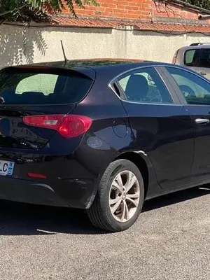 Paiement 4X CB - Tres Belle Alfa Roméo Giulietta 1.6JTDM 105CH Super Crit’Air2 - Miniature 8