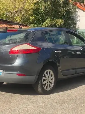 Renault Megane III 1.5DCi 85CH Eco2 Expression Megane III 1.5 DCi 85ch Eco2 Expression - Miniature 4