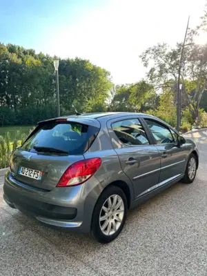 Peugeot 207 1.6 HDi 90ch 2010 - 194700 km - Miniature 2