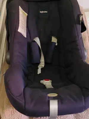 Cosy Inglesina pour bébé en bon état - Miniature 2
