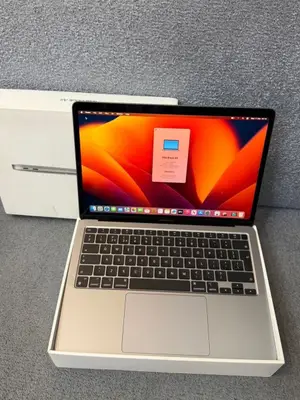 MacBook Air M1 13" - 8Go/256Go - Excellent état - Miniature 2