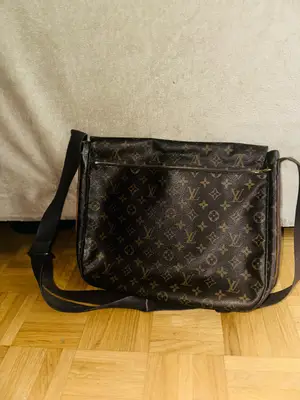 Sac Louis Vuitton bandoulière unisexe — Monogram vintage, très bon état - Miniature 2
