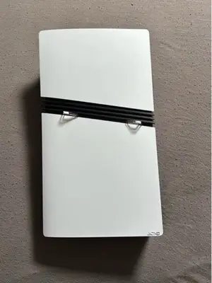 PlayStation 5 Pro 2To - Excellent état - Miniature 2