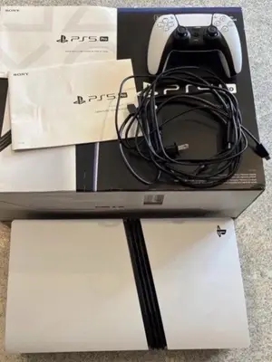 PlayStation 5 Pro 2To - Excellent état - Miniature 3