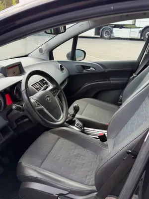 Opel Meriva Turbo 2014 120 ch essence boîte manuelle - Miniature 5