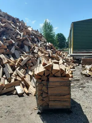 Bûches de bois de chauffage sec en chêne, hêtre et frêne, plusieurs longueurs