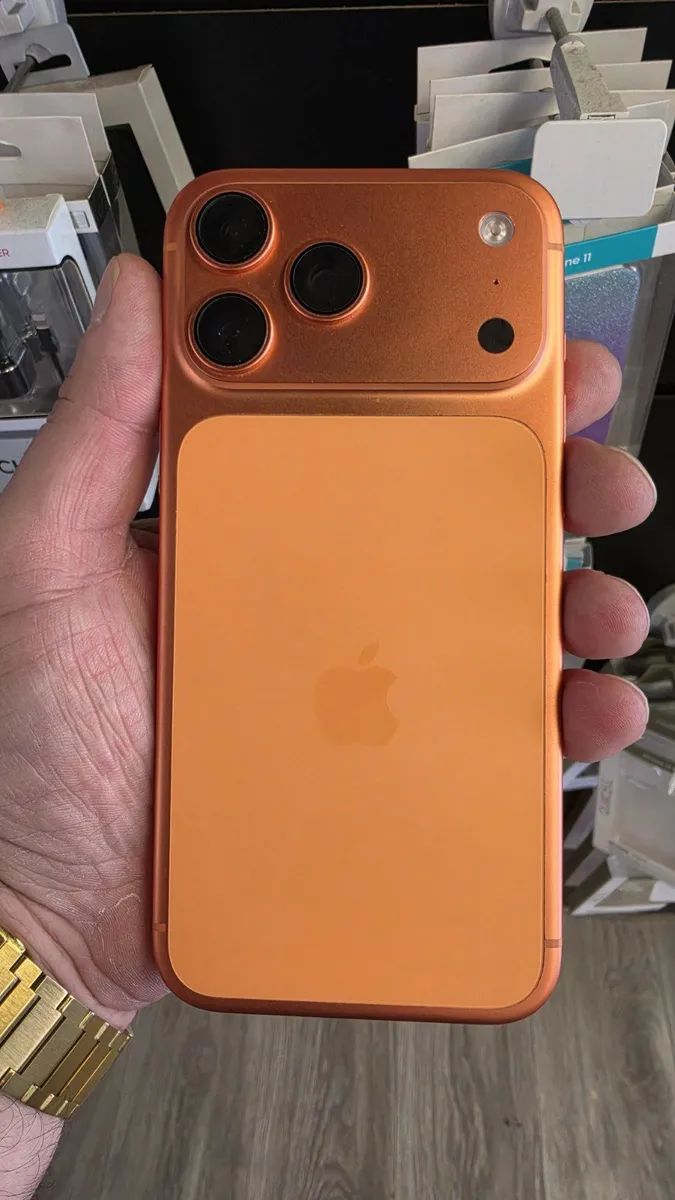 iPhone 17 Pro Max 256GB Orange - Très bon état - Photo 1