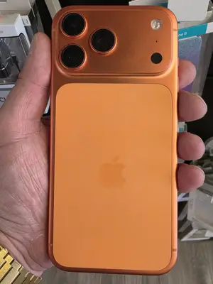 iPhone 17 Pro Max 256GB Orange - Très bon état