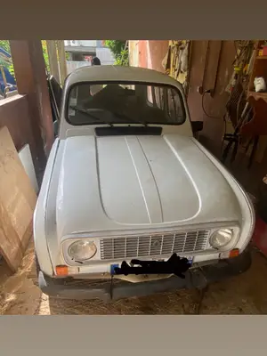 Renault 4L à vendre - Prix négociable - Miniature 2