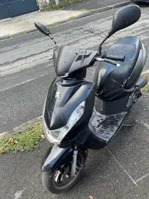 Peugeot Kisbee 50cc 4T 2017 - Moteur récent 24000km - Miniature 2