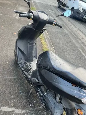 Peugeot Kisbee 50cc 4T 2017 - Moteur récent 24000km