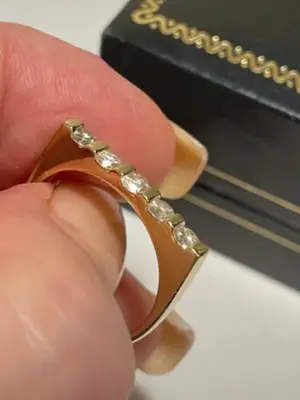 Bague en or jaune 585 avec 5 diamants naturels, taille 58, très bon état - Miniature 4
