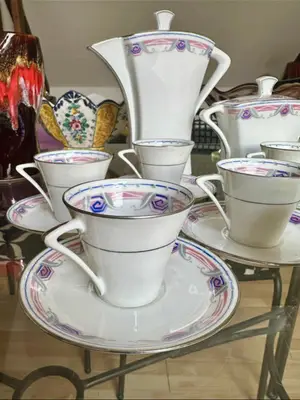Service à café vintage en porcelaine de Limoges signé F. Legrand - 15 pièces - Miniature 3