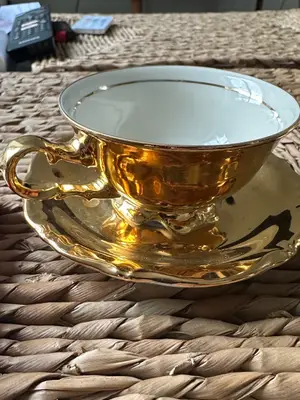 Service vintage en porcelaine Bavaria avec décor doré, en bon état visuel - Miniature 4