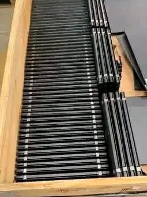 Lot et vente à l'unité en qualité authentique - Miniature 4