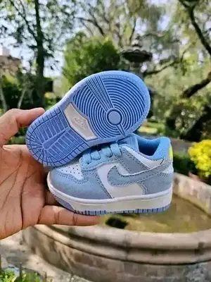 Chaussures pour nounou - Miniature 3