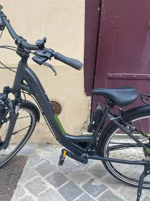 Vélo femme CUBE 2023 - État neuf