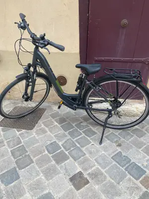 Vélo femme CUBE 2023 - État neuf - Miniature 3