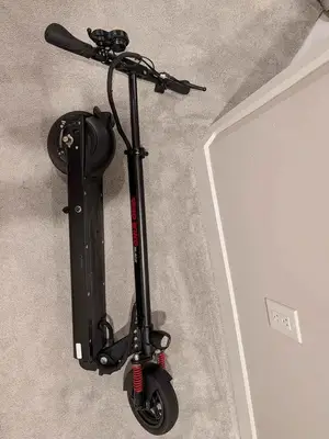 Trottinette électrique RED WING BLACK avec suspension avant et écran d’affichage - Miniature 4