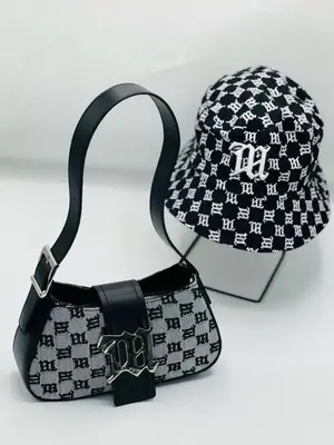 Ensemble de sac Louis Vuitton pour femme, disponible immédiatement - Miniature 4