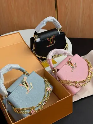 Ensemble de sac Louis Vuitton pour femme, disponible immédiatement - Miniature 5
