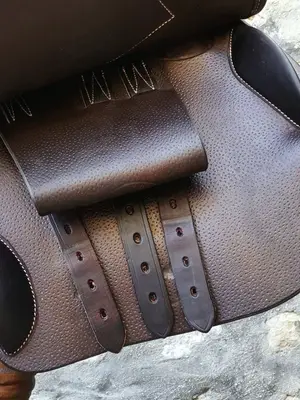 Selle Forestier Seoul C 17,5 pouces châtaigne, double quartier avec housse - Miniature 3