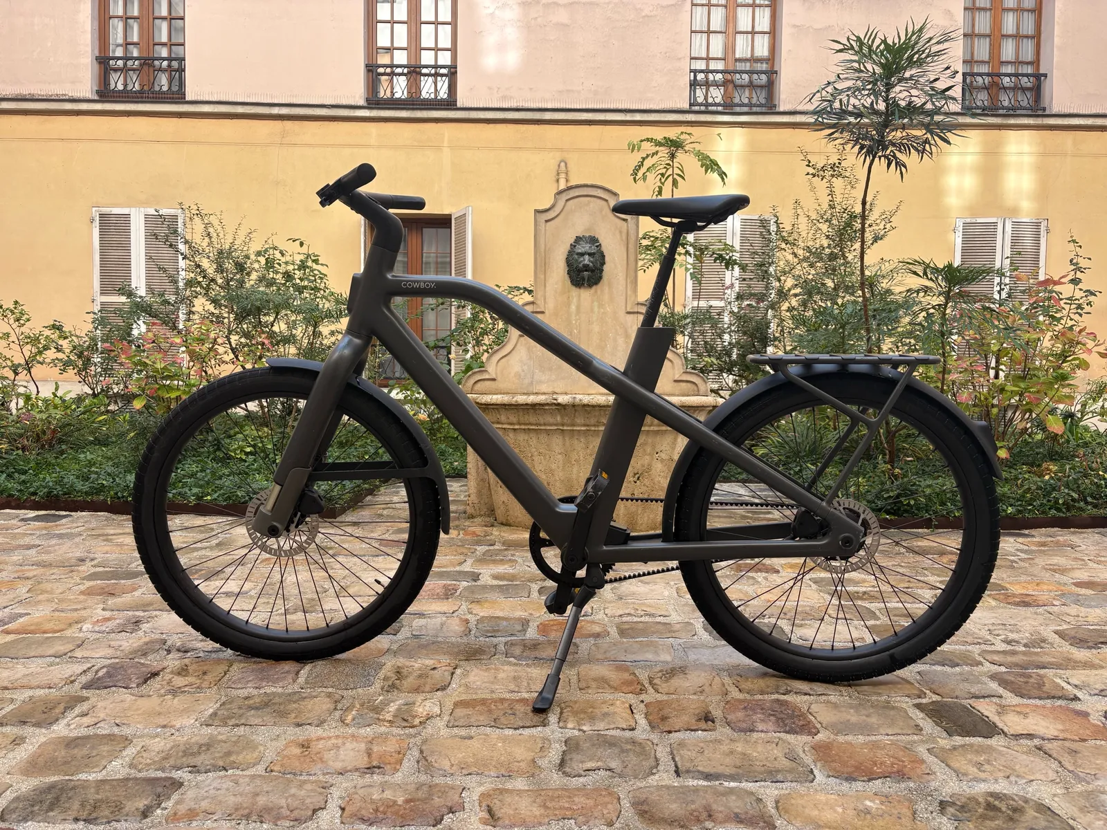 Vélo Cowboy avec attache Quad Lock, kit de réparation, batterie et chargeur - Photo 1