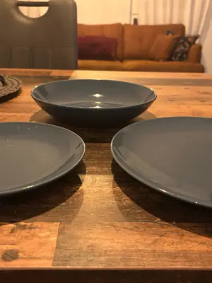 Lot vaisselle IKEA - 24 pièces (assiettes et verres) - Miniature 2