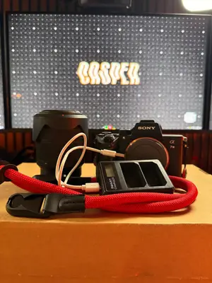Sony A7 III avec objectif 28-70 mm f/3,5-5,6 OSS - Miniature 2