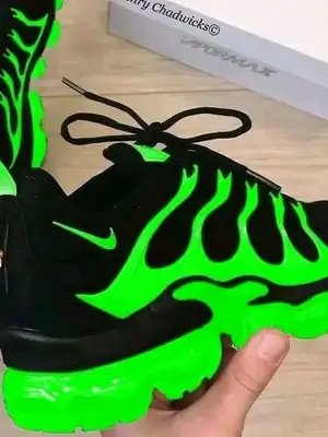 Basket Nike neuve - Miniature 3