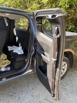 Isuzu D-Max Phase 2 Space Cab 1.9D 163ch 4x4 BVA - Miniature 4