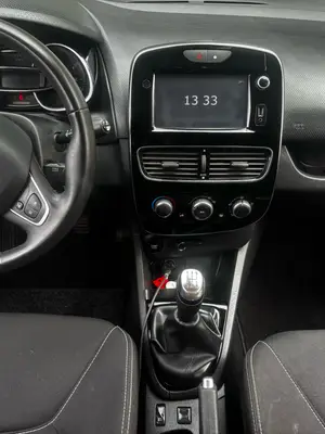Renault Clio IV Sporter Limited 1.5 dCi 90 ch Eco2, 2017, 114 000 km - Miniature 3