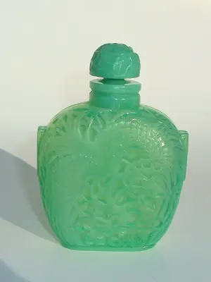 Flacon de parfum René Lalique (LE JADE)