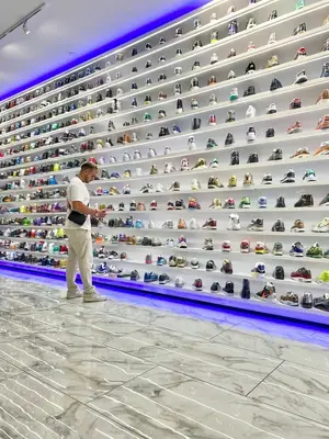 Chaussures gratuites à l'achat
