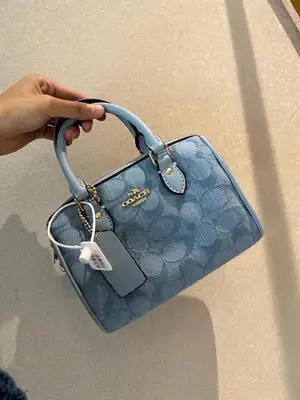 Sac Coach en très bon état - Miniature 4