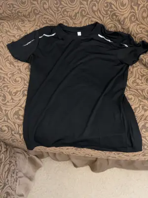 T-shirt neuf jamais utilisé taille L