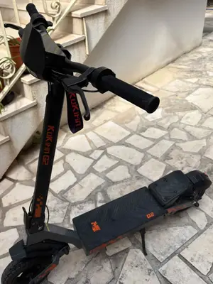 Trottinette électrique KuKirin G2 800 W, autonomie de 55 km, très bon état